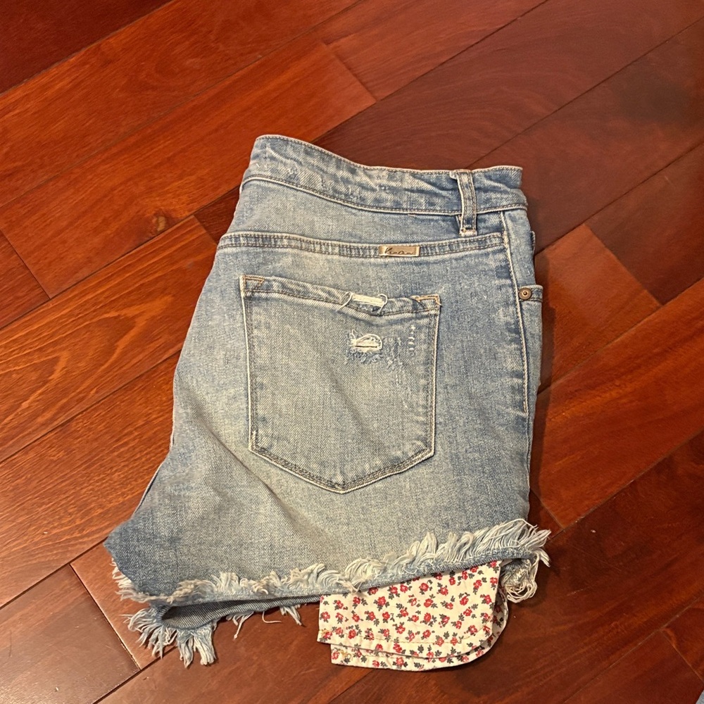 KanCan Distressed Light Blue Denim Shorts